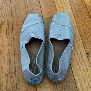 Gray TOMS